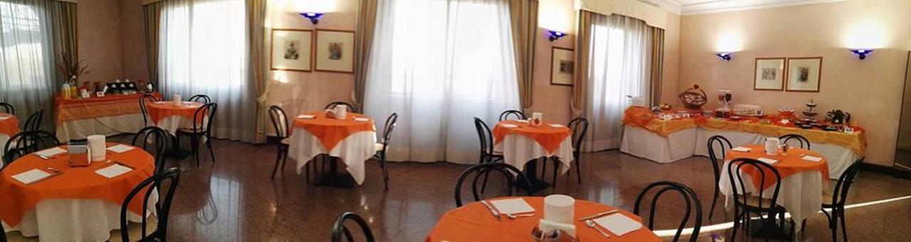 Hotel De La Ville & Centro Congressi بينيفنتو المظهر الخارجي الصورة