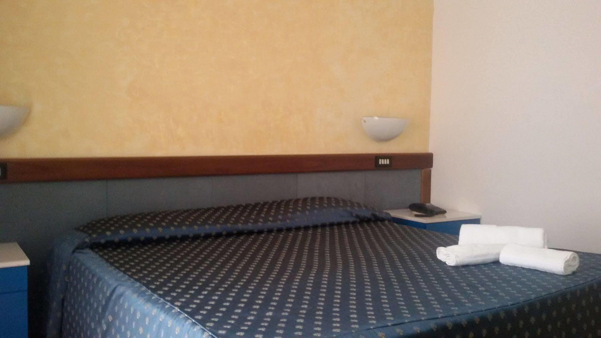 Hotel De La Ville & Centro Congressi بينيفنتو المظهر الخارجي الصورة