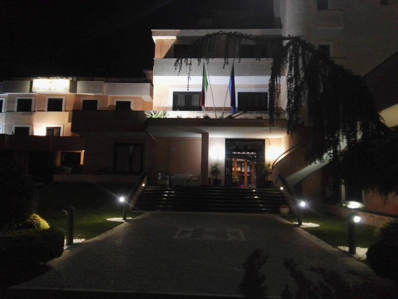 Hotel De La Ville & Centro Congressi بينيفنتو المظهر الخارجي الصورة